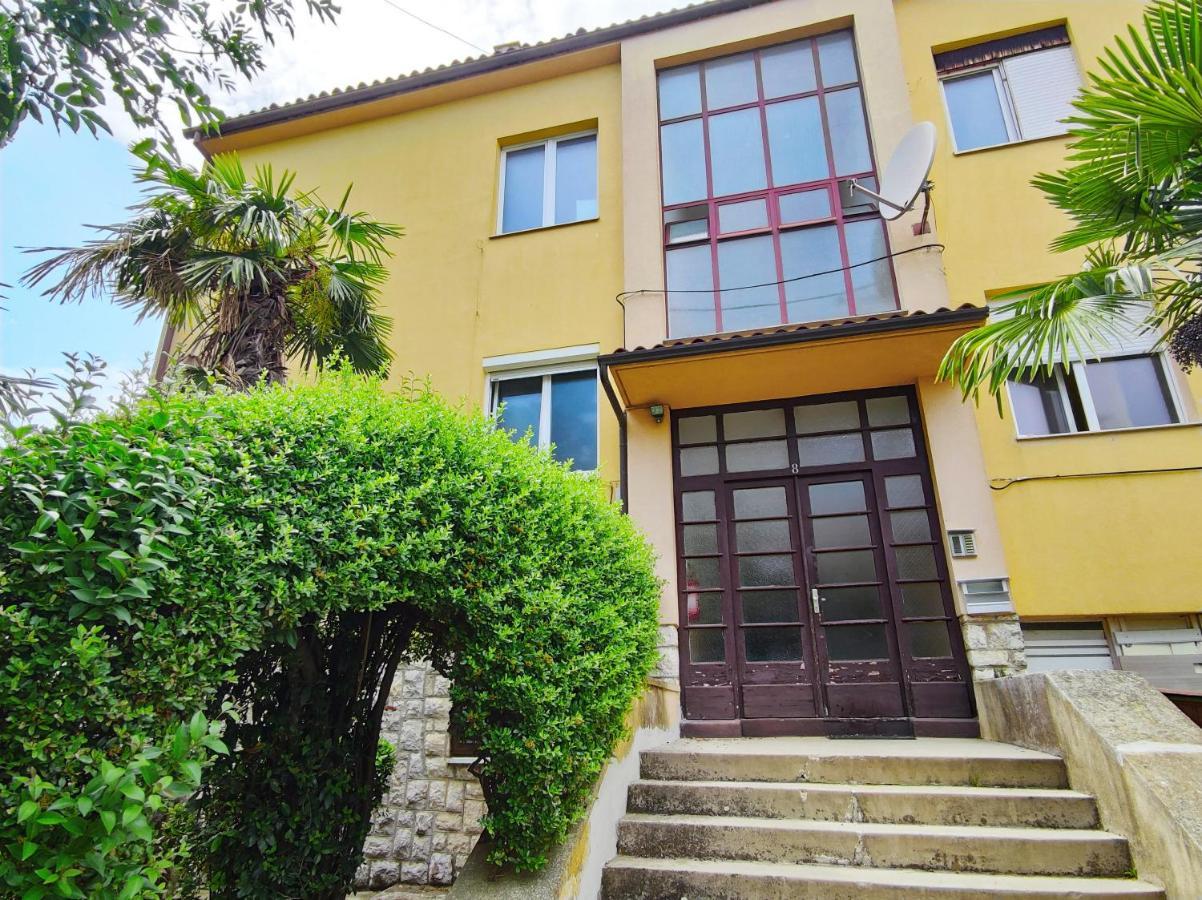 Apartment Leo Umag Exteriör bild