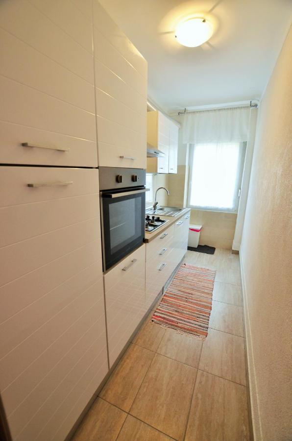 Apartment Leo Umag Exteriör bild